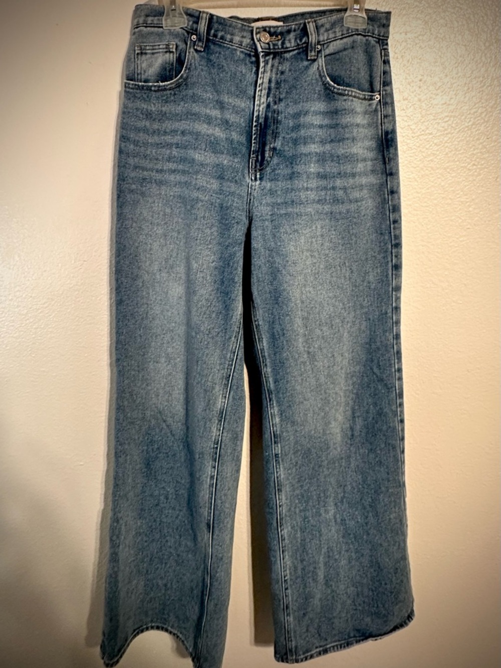 Pacific Sunwear High-Rise Wide Leg Jeans in Faded Blue